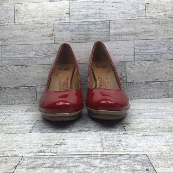 Sofft Red Patent Leather Shoes with Small Platform & Wood-Look Heels Size 7 M - Picture 2 of 13